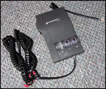 Plantronics M12 headset amplifier